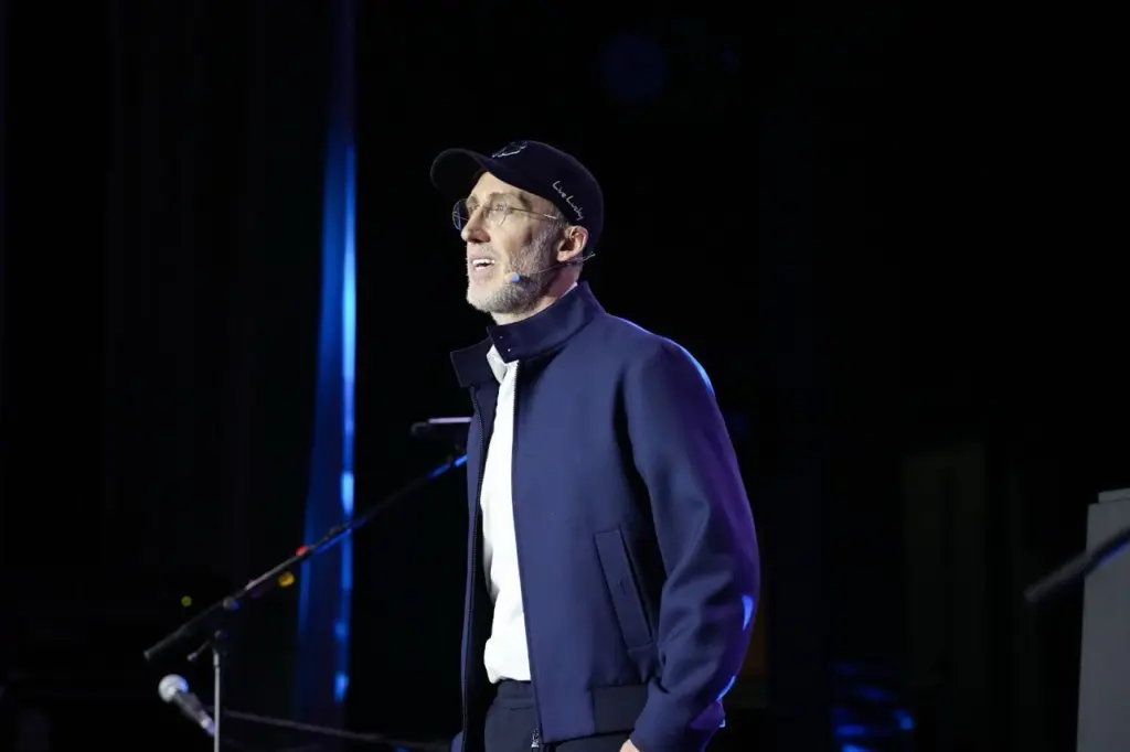 Uri Poliavich on stage
